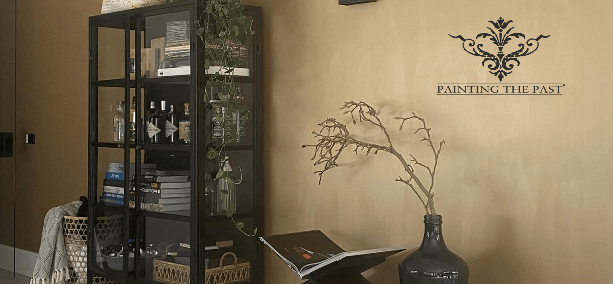 Painting the Past verf kopen